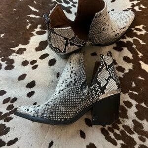 Snakeskin Patterned Ankle Boots